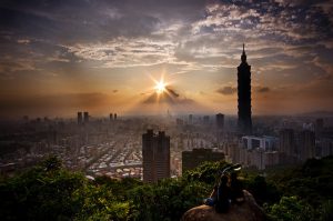 名勝風景 X 夜生活文化 X 台灣必嚐小吃
感受台灣兼容並蓄的文化，享受台灣特有的成功之美